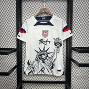 USA Statue Away Retro Football Shirt