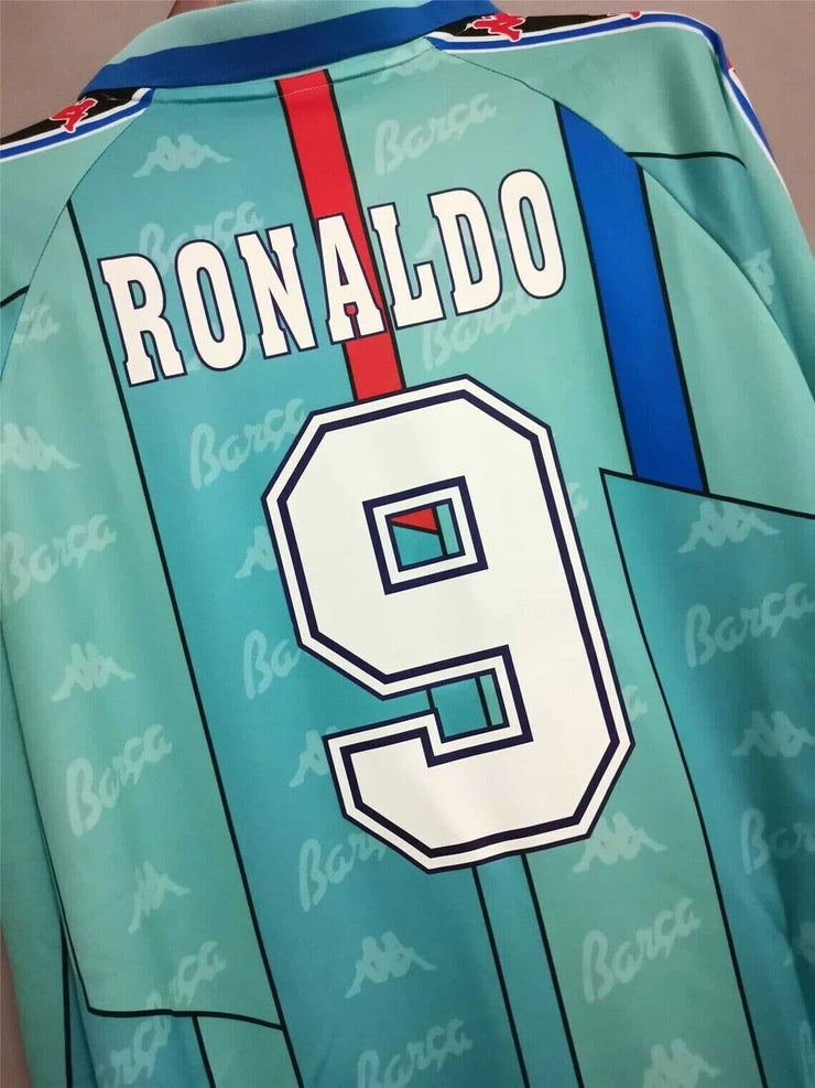 ronaldo-barcelona-shirt